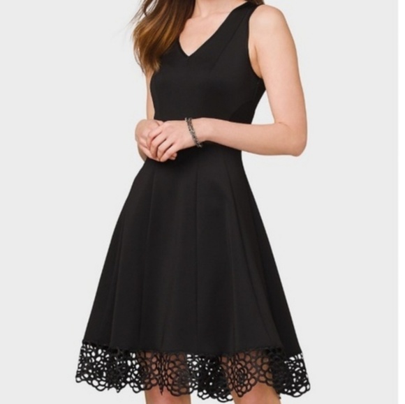 Roz & Ali Dresses & Skirts - 🔥Host Pick🔥!! Elegant Black Dress